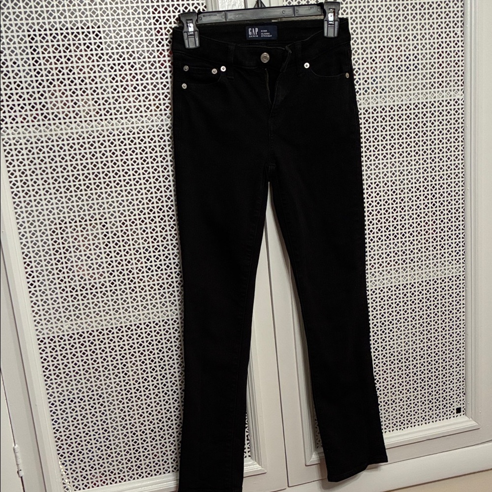 GAP Women's Classic Black Straight Leg Jeans